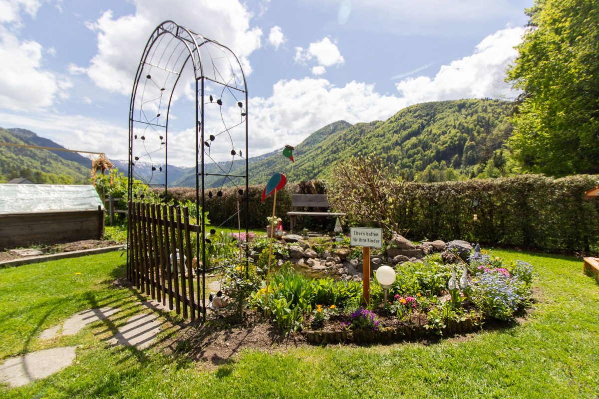 Garten Ferienwohnung Claudai